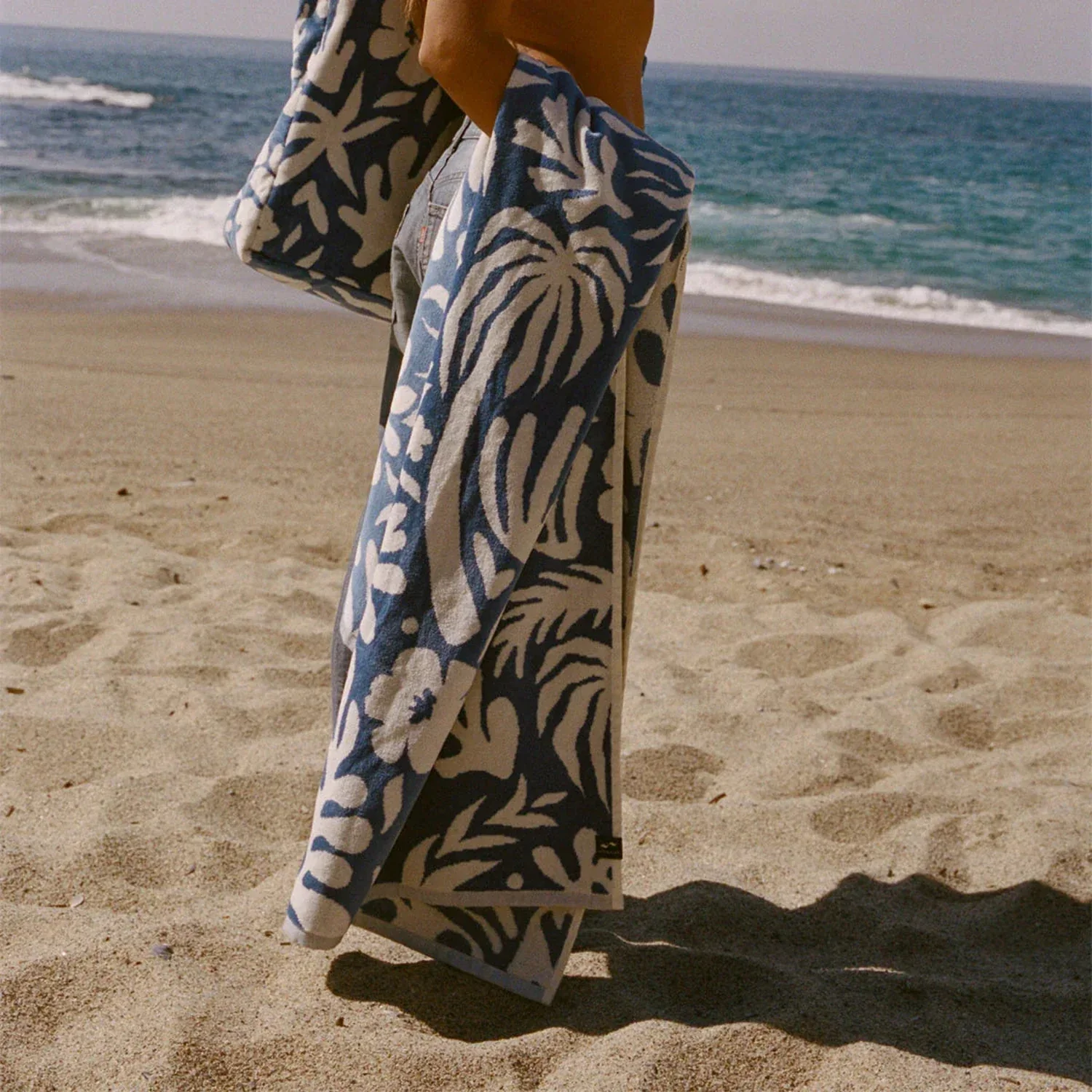 Sunny Premium Woven Towel - Image 5